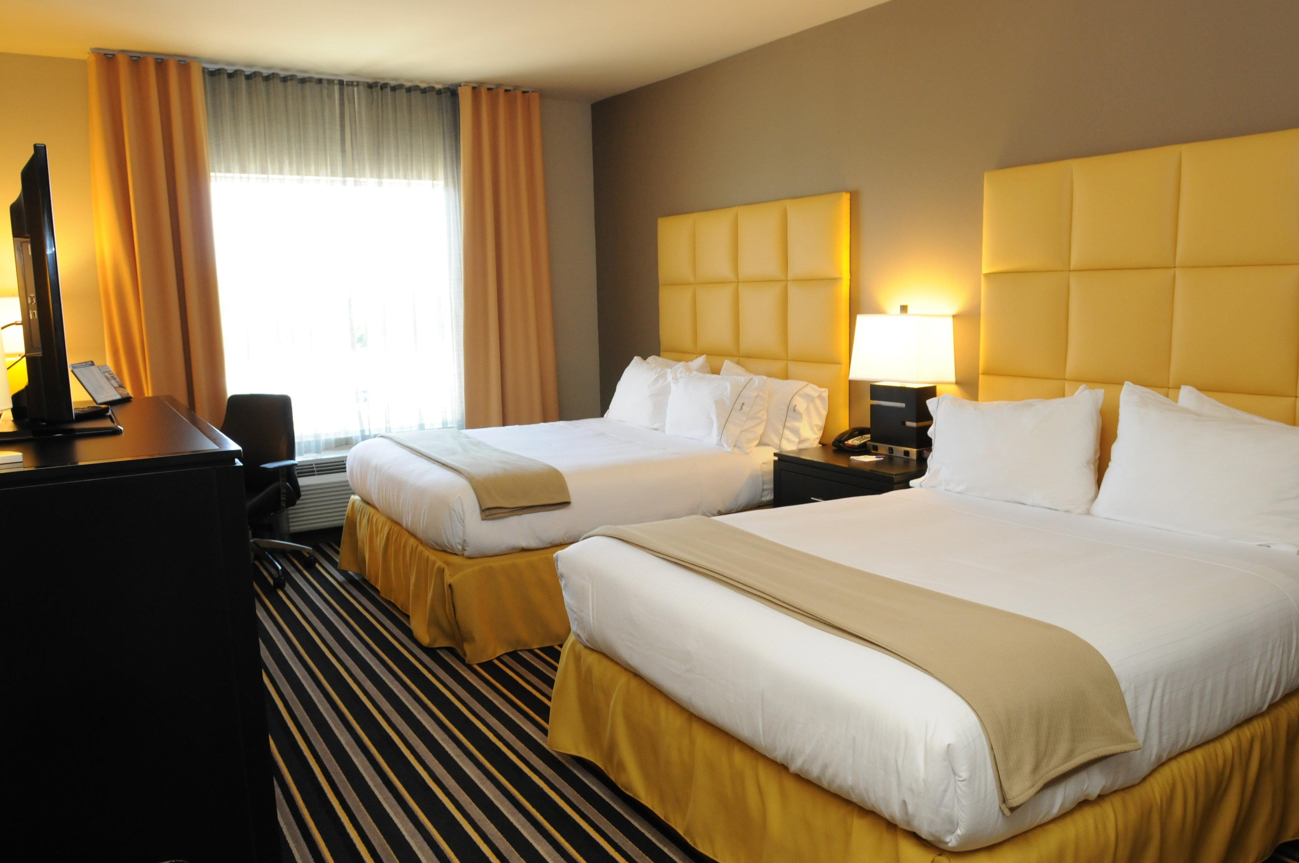 Holiday Inn Express Covington-Madisonville By Ihg Екстер'єр фото