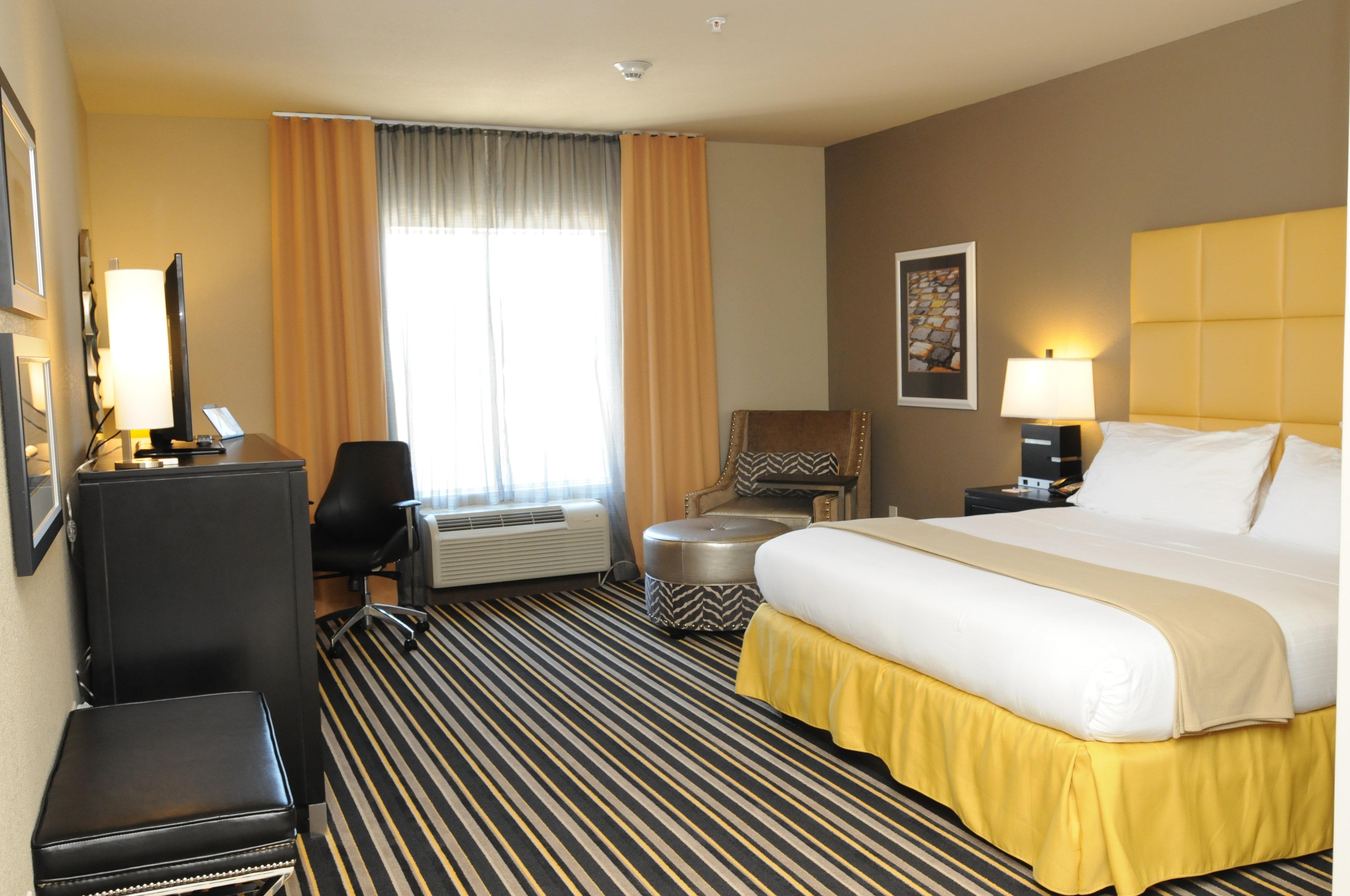 Holiday Inn Express Covington-Madisonville By Ihg Екстер'єр фото