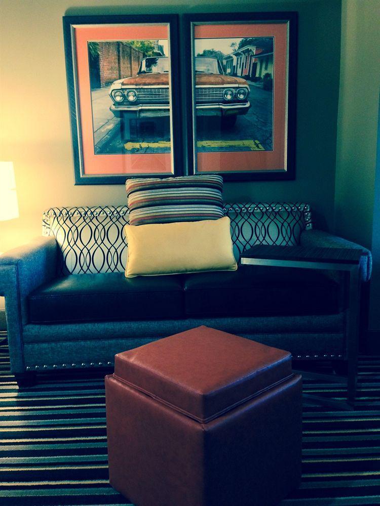Holiday Inn Express Covington-Madisonville By Ihg Екстер'єр фото